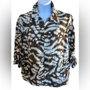 Chico’s Zenergy Animal Print Zip Front Jacket. Size XL. Chico’s size 3